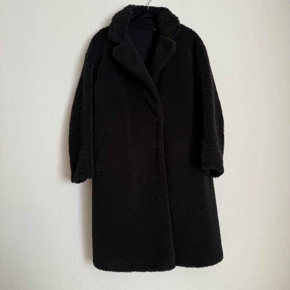 UNIQLO Black Teddy Coat